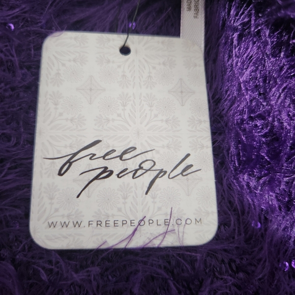 FREE PEOPLE Silky Soft sweater - Picture 11 of 14